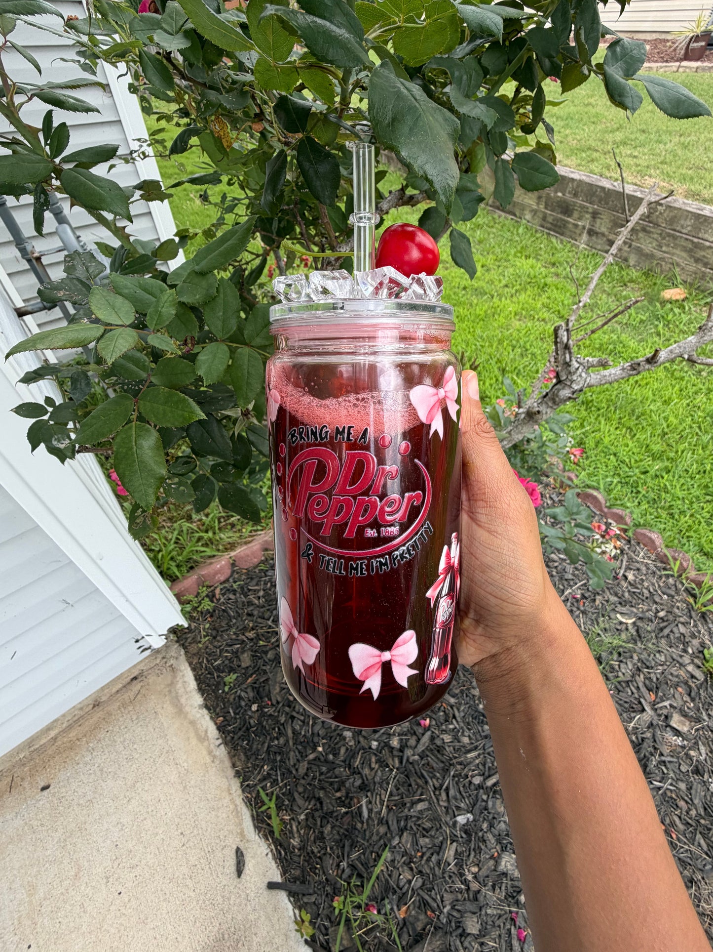 Dr.Pepper Bow 16oz Snow Globe Cup